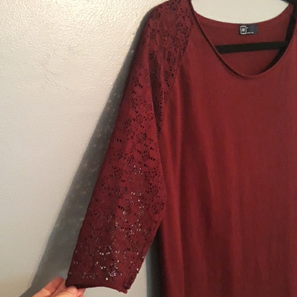 Gap Top - Picture 3 of 4